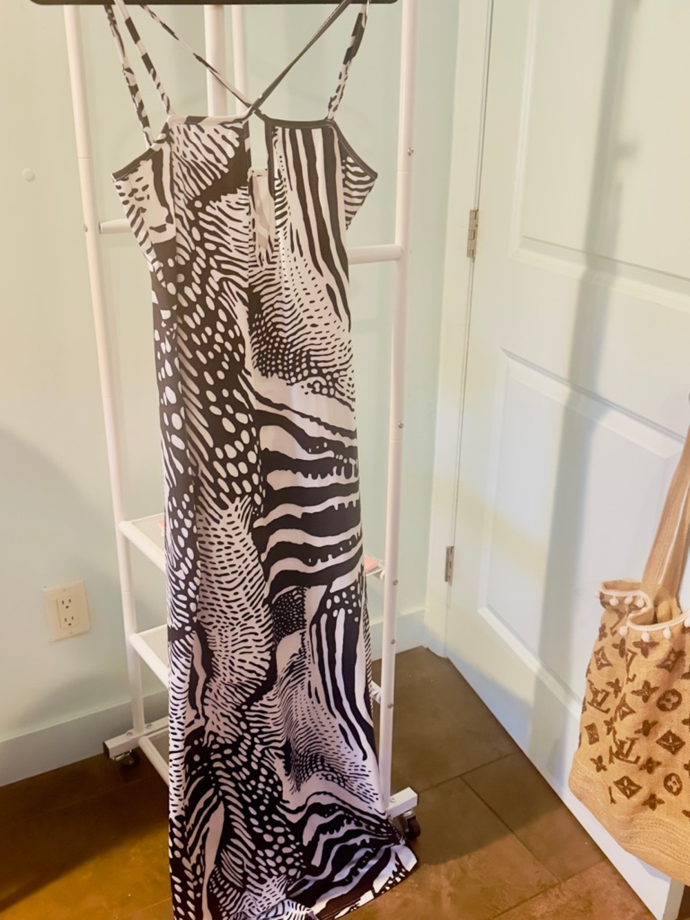 Black & White Printed Maxi Dress - Sleek Strappy Design
